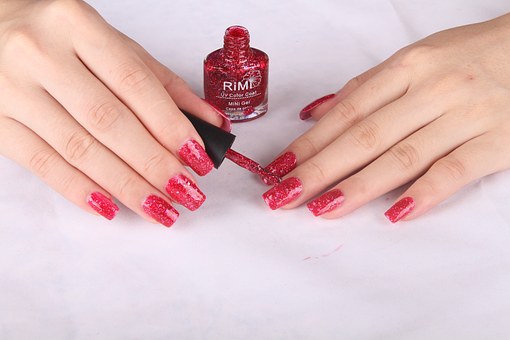 paint nails